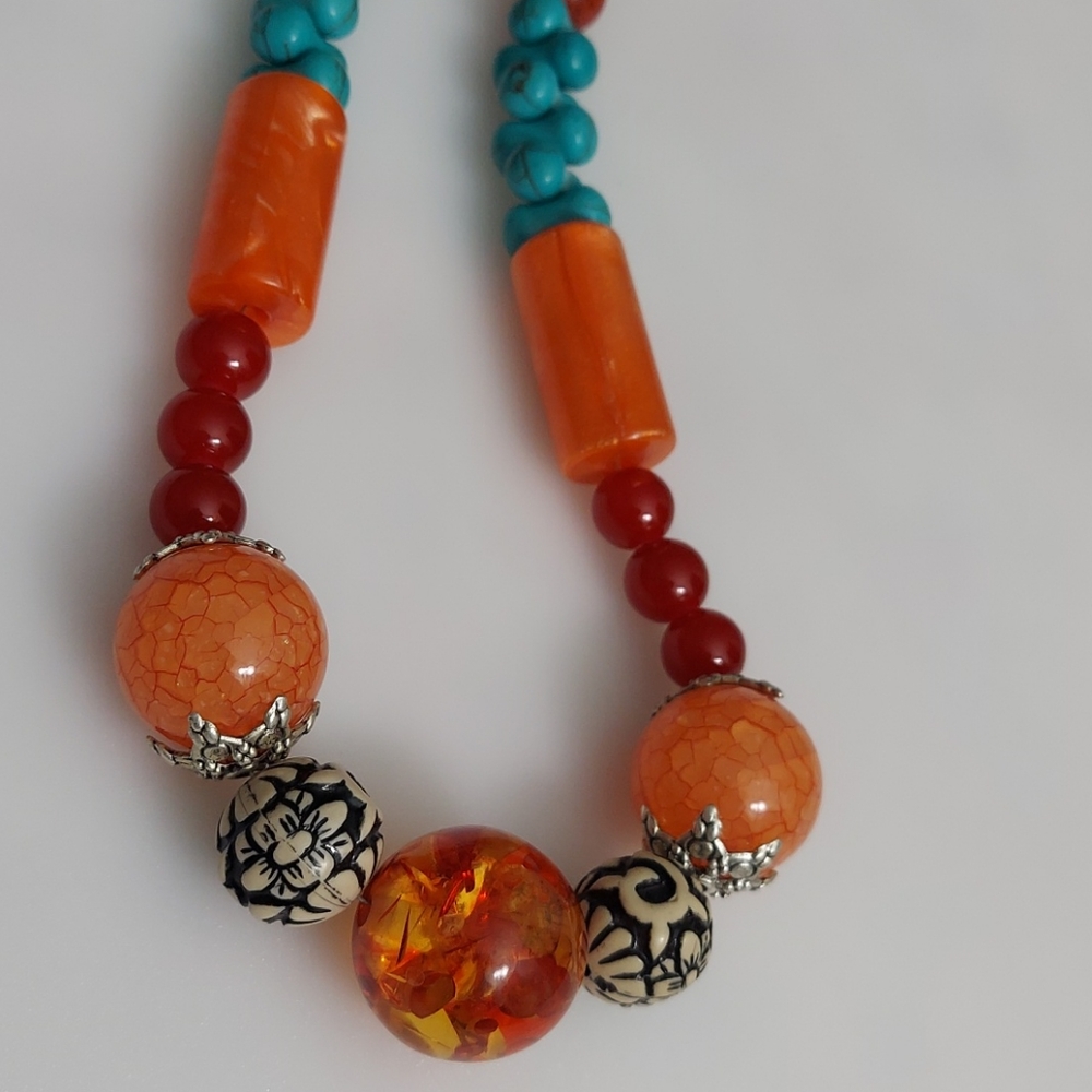 Mix with large orange beads necklace - Picture 2 of 13